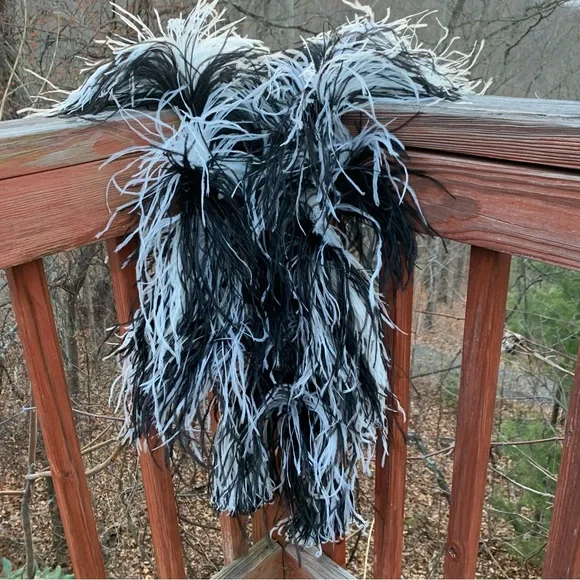Black White Ostrich Feather Boa with Tassels - Picture 2 of 3